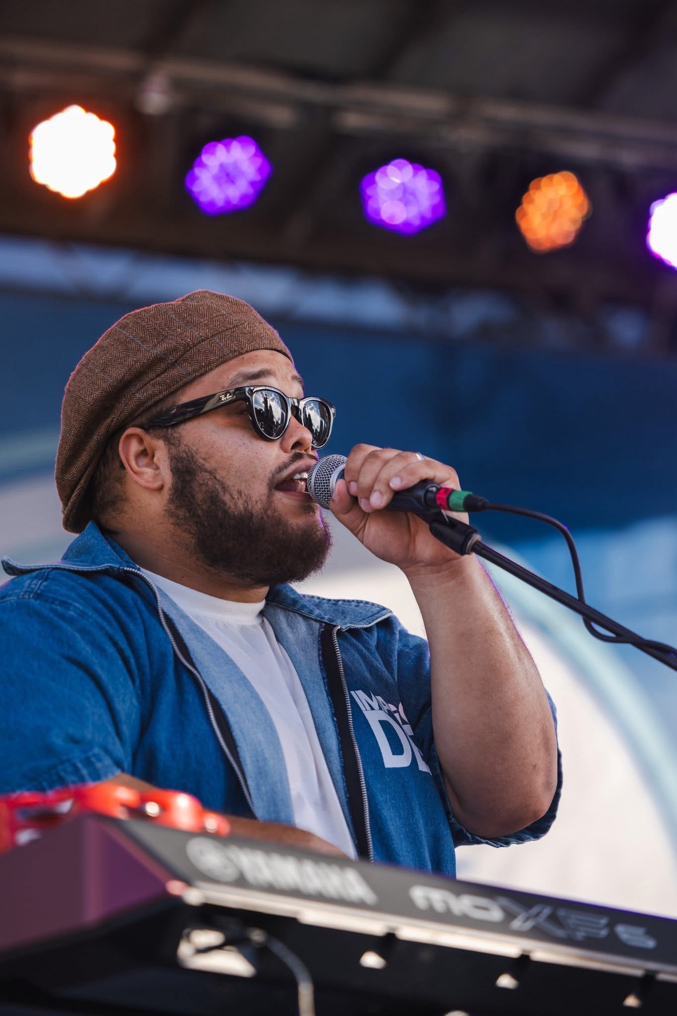 Paul Bill Jr. performing live